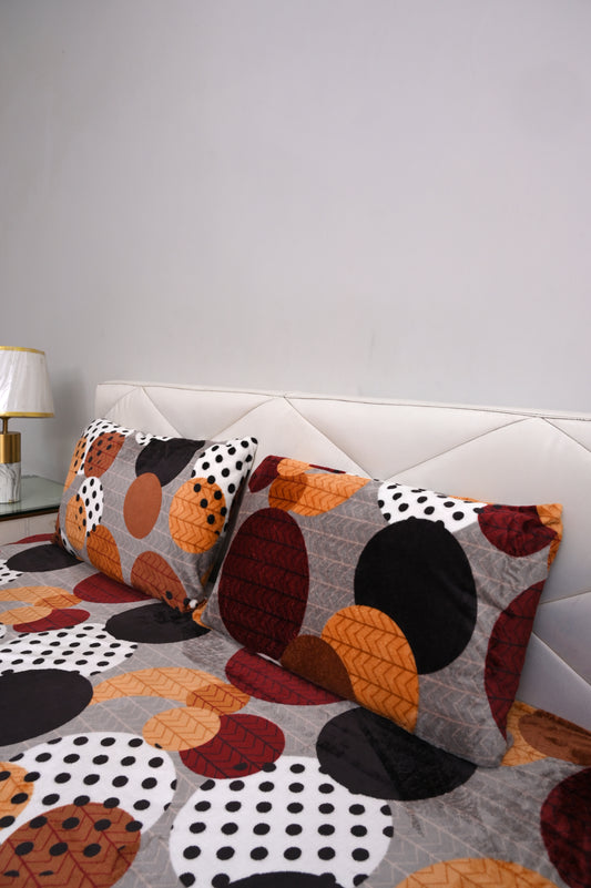 Polka Dots - 200 GSM fleece bedsheet