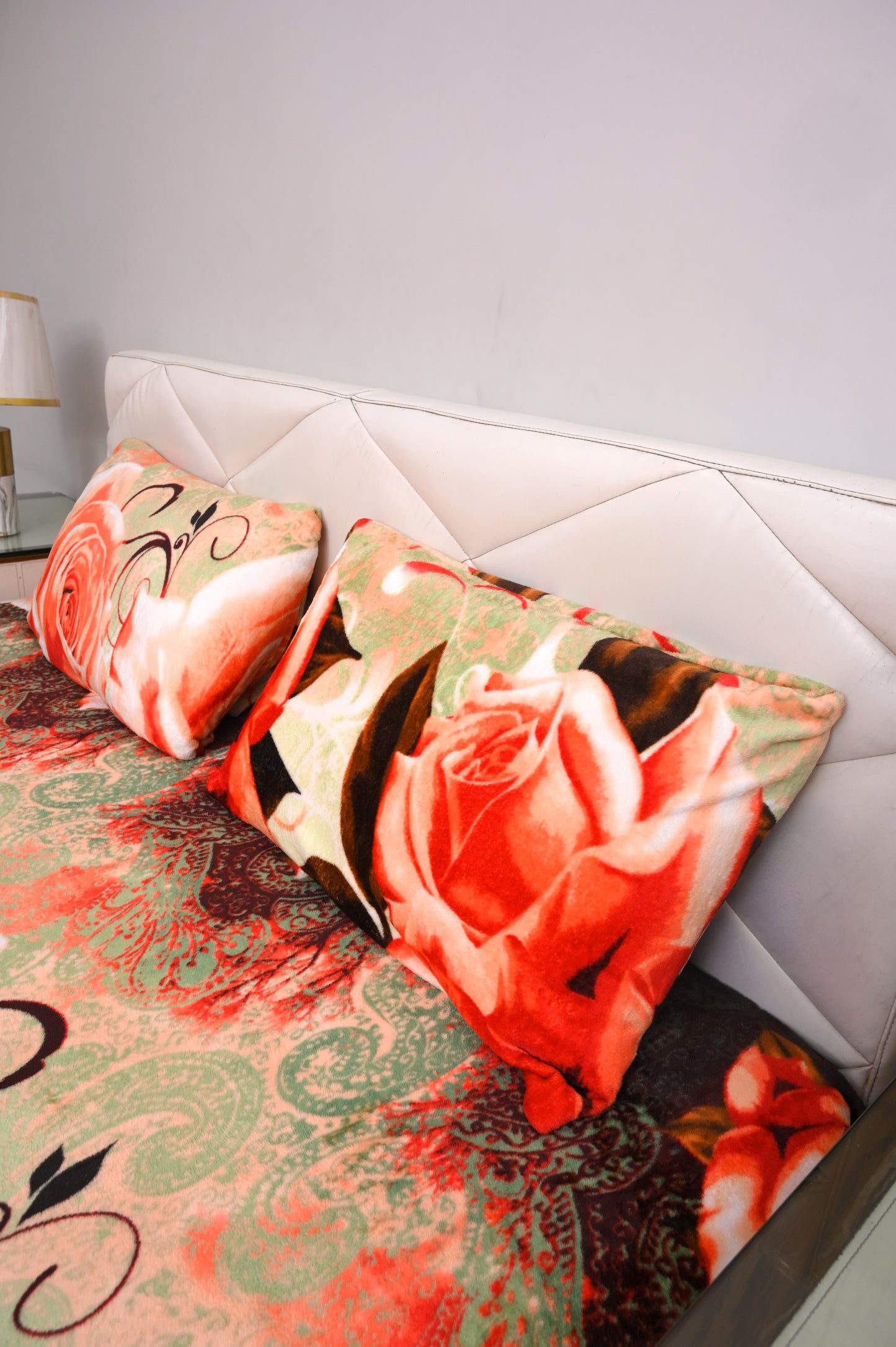 Crimson Rose - 200 GSM fleece bedsheet