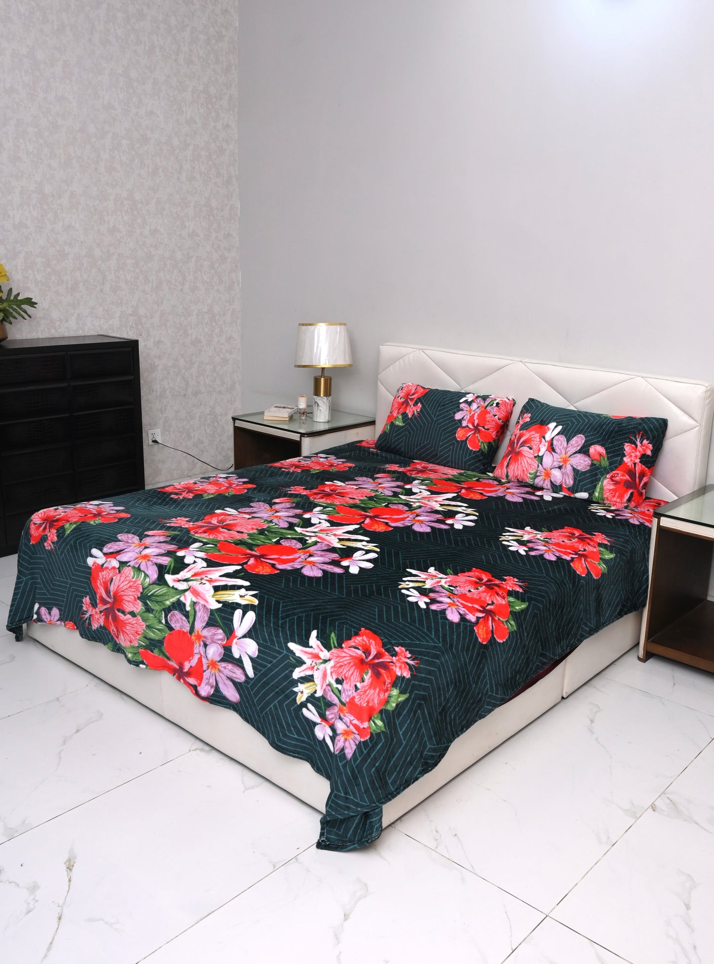 Emerald Geometric - 200 GSM fleece bedsheet