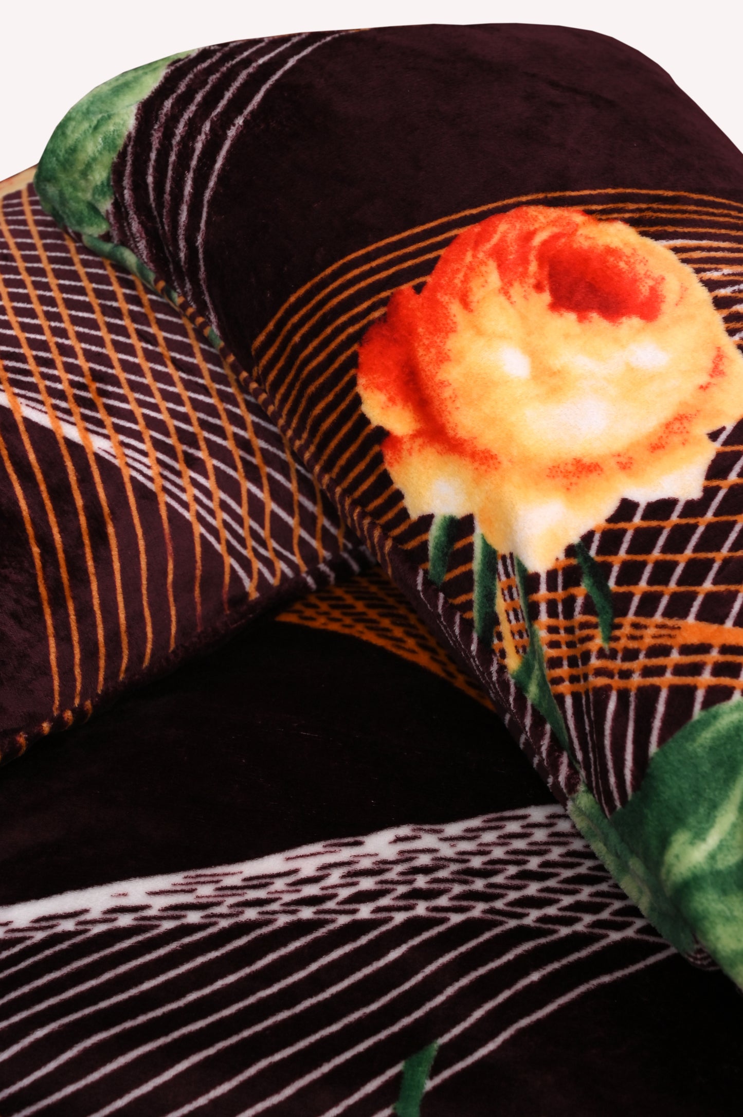 Mocha Rose - 200 GSM fleece bedsheet